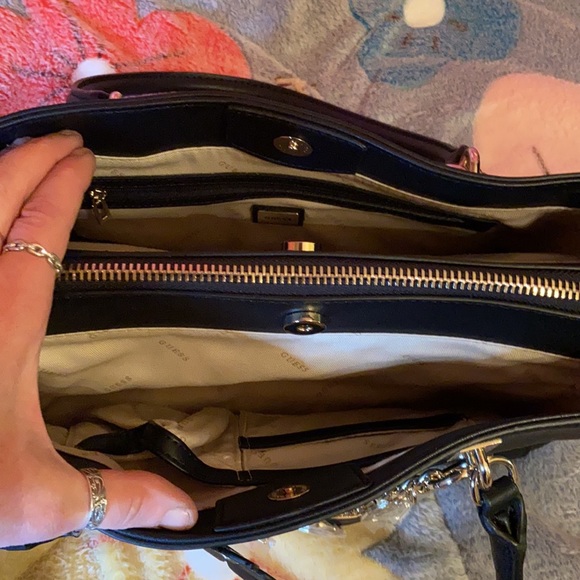Guess black Purse - Picture 4 of 15